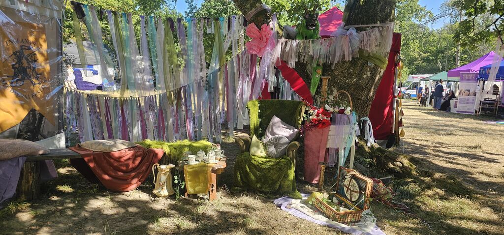 Whimsical details in Enchantia