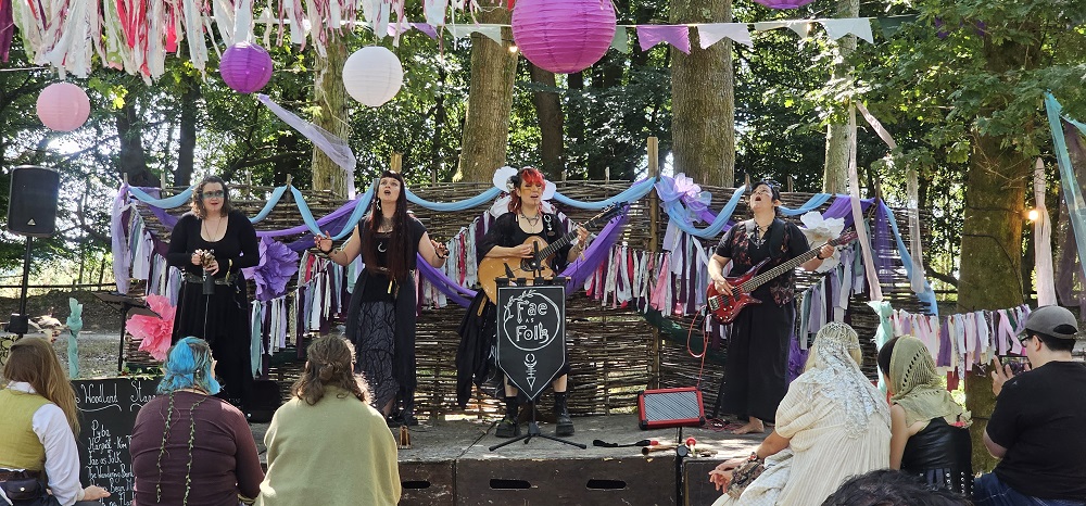 Renaissance festival in the UK at EMF - King's Grove